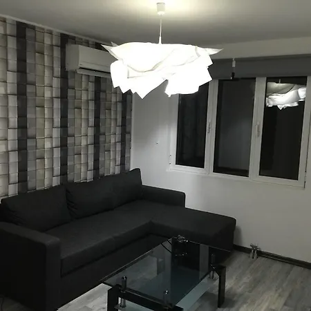 Top Center Apartment